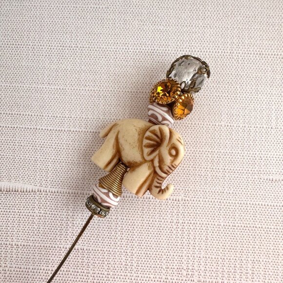 Carved Bone Elephant Hat Pin Amber Rhinestone Accent - Picture 15 of 15